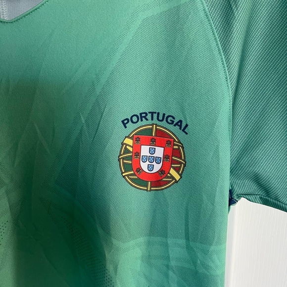 Portugal Ronaldo jersey. Youth 14 - Picture 3 of 4